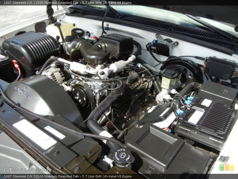 5.7 Liter OHV 16-Valve V8 Engine for the 1997 Chevrolet C/K #69400258