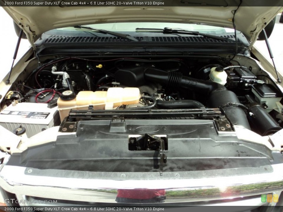 6.8 Liter SOHC 20-Valve Triton V10 Engine for the 2000 Ford F350 Super Duty #69409426