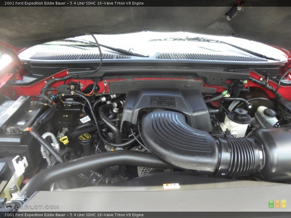 5.4 Liter SOHC 16-Valve Triton V8 2001 Ford Expedition Engine