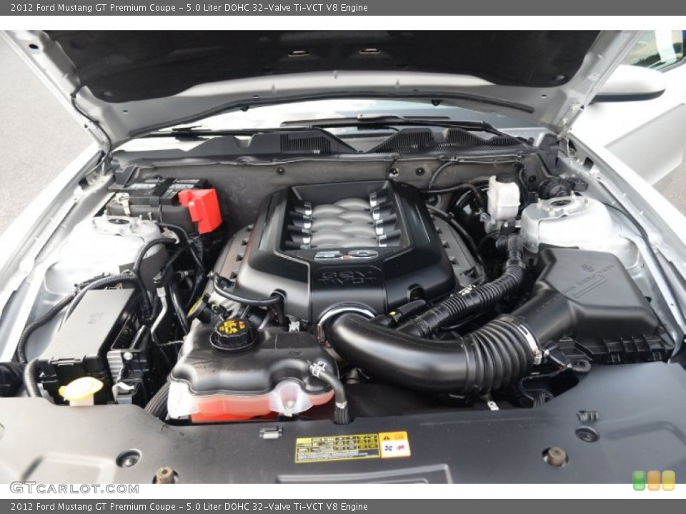 5.0 Liter DOHC 32-Valve Ti-VCT V8 Engine for the 2012 Ford Mustang #69517795