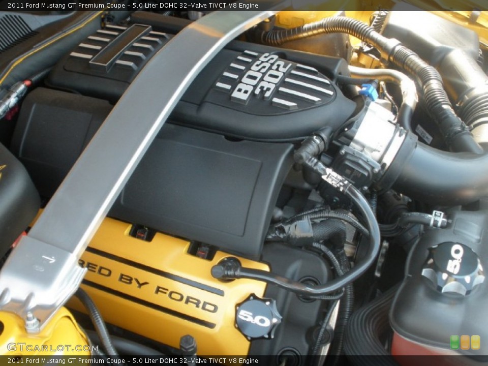5.0 Liter DOHC 32-Valve TiVCT V8 Engine for the 2011 Ford Mustang #69641911