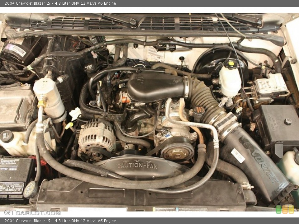 4.3 Liter OHV 12 Valve V6 2004 Chevrolet Blazer Engine