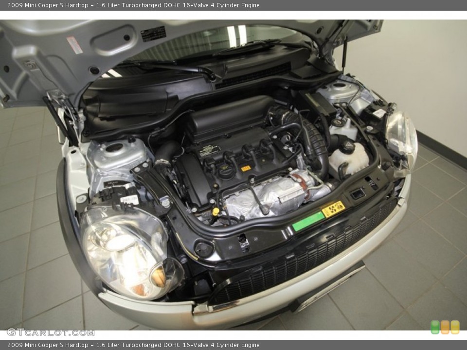 1.6 Liter Turbocharged DOHC 16-Valve 4 Cylinder Engine for the 2009 Mini Cooper #69793437