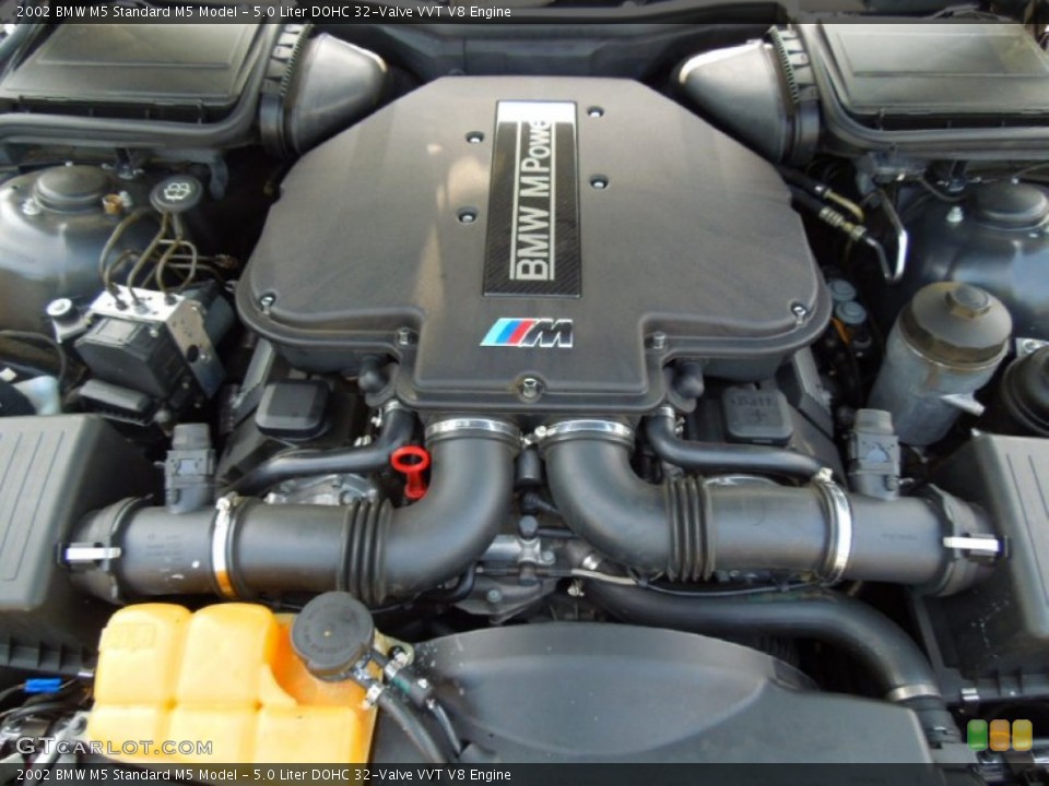 5.0 Liter DOHC 32-Valve VVT V8 2002 BMW M5 Engine