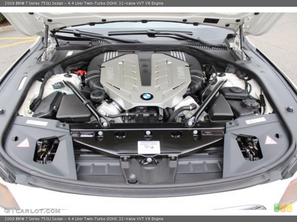 4.4 Liter Twin-Turbo DOHC 32-Valve VVT V8 Engine for the 2009 BMW 7 Series #70215264