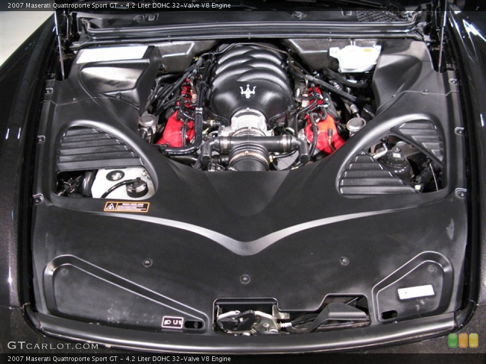 4.2 Liter DOHC 32-Valve V8 Engine for the 2007 Maserati Quattroporte #702809