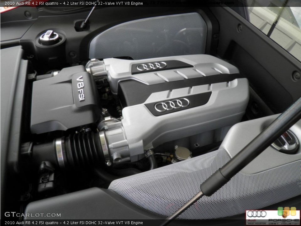 4.2 Liter FSI DOHC 32-Valve VVT V8 2010 Audi R8 Engine