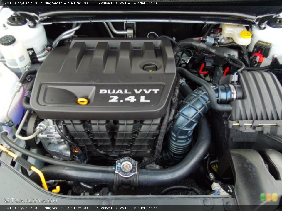 2.4 Liter DOHC 16-Valve Dual VVT 4 Cylinder Engine for the 2013 Chrysler 200 #70401024