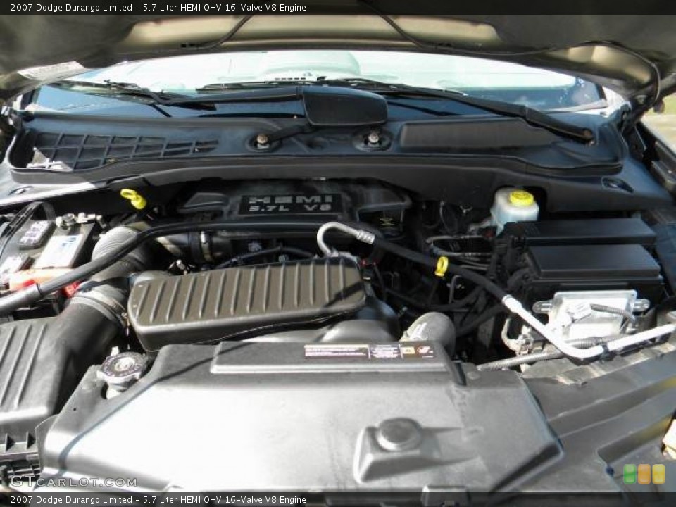 5.7 Liter HEMI OHV 16-Valve V8 2007 Dodge Durango Engine