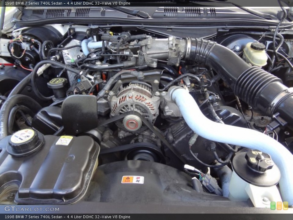 4.4 Liter DOHC 32-Valve V8 Engine for the 1998 BMW 7 Series #70926370