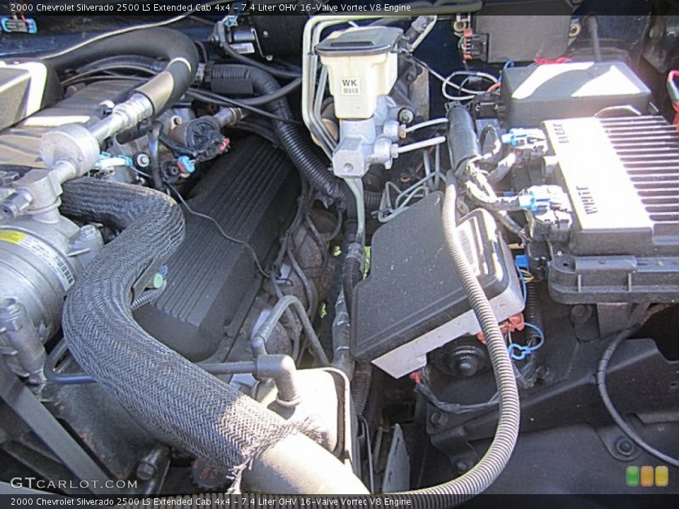 7.4 Liter OHV 16-Valve Vortec V8 Engine for the 2000 Chevrolet Silverado 2500 #71068171