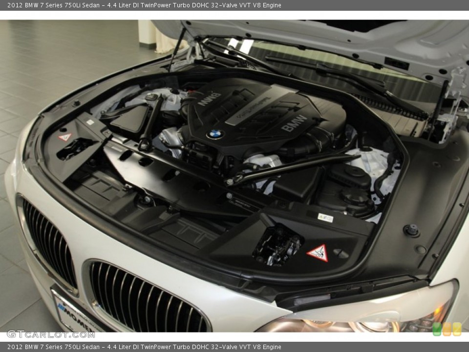 4.4 Liter DI TwinPower Turbo DOHC 32-Valve VVT V8 Engine for the 2012 BMW 7 Series #71083363