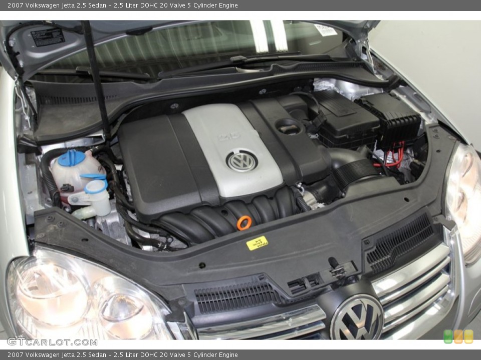 2.5 Liter DOHC 20 Valve 5 Cylinder 2007 Volkswagen Jetta Engine