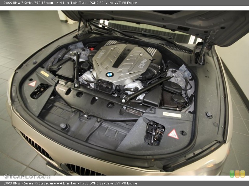 4.4 Liter Twin-Turbo DOHC 32-Valve VVT V8 Engine for the 2009 BMW 7 Series #71492695
