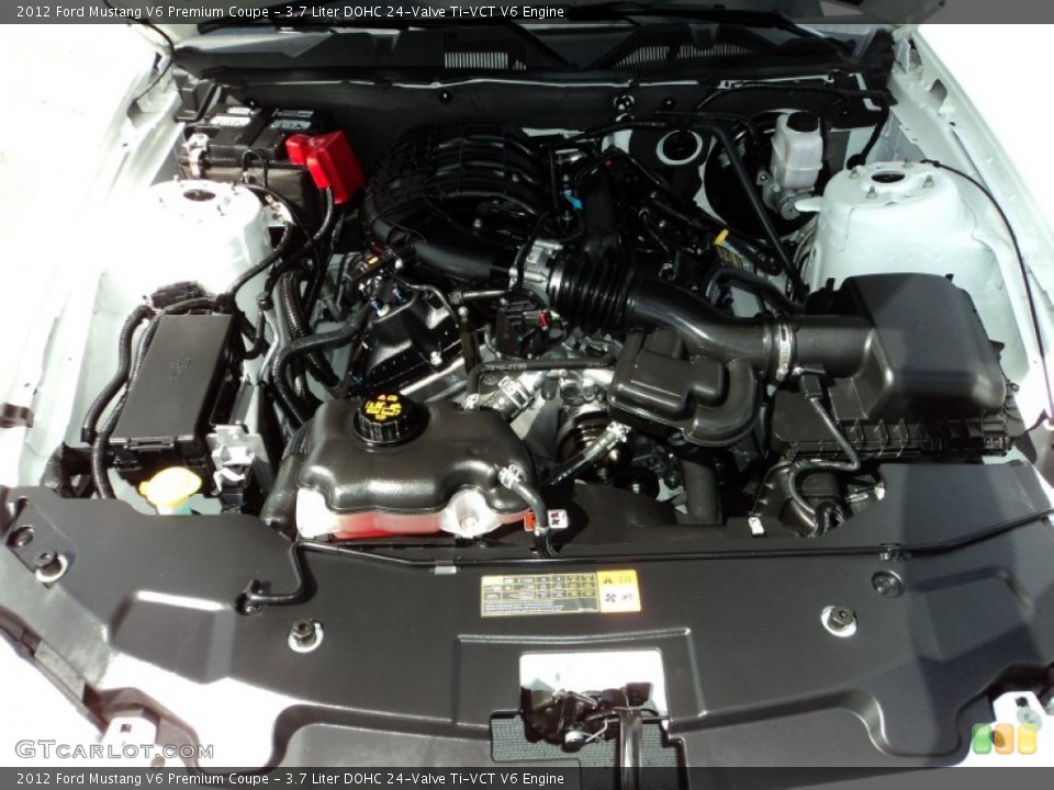 3.7 Liter DOHC 24-Valve Ti-VCT V6 Engine for the 2012 Ford Mustang #71768871