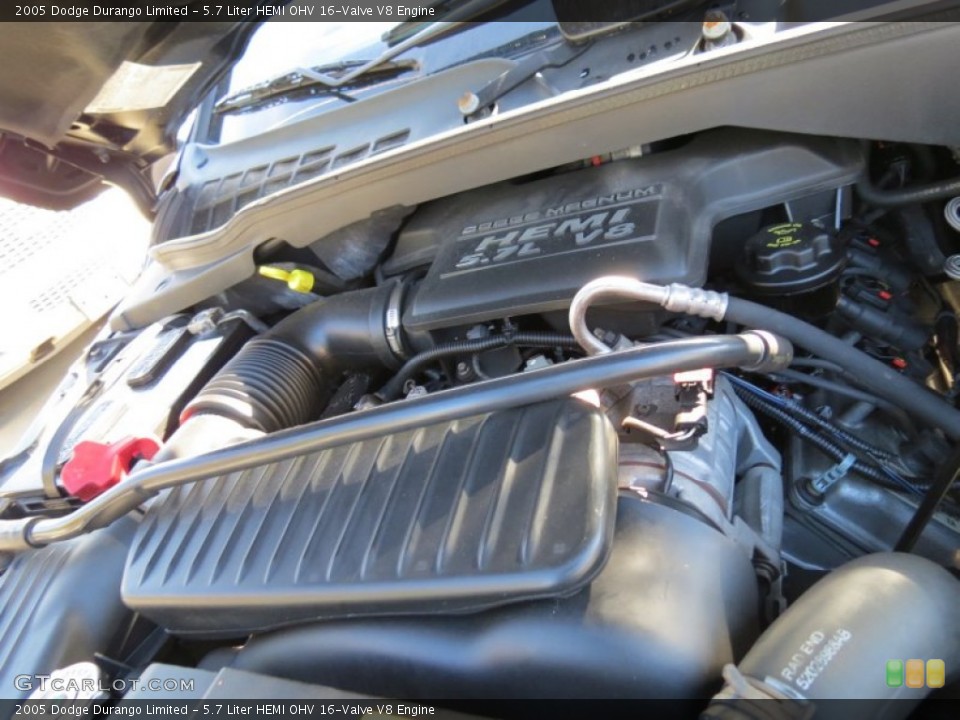 5.7 Liter HEMI OHV 16-Valve V8 2005 Dodge Durango Engine