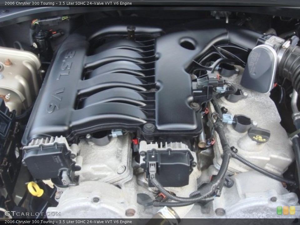3.5 Liter SOHC 24-Valve VVT V6 Engine for the 2006 Chrysler 300 #72803334