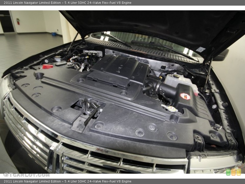 5.4 Liter SOHC 24-Valve Flex-Fuel V8 Engine for the 2011 Lincoln Navigator #72988923