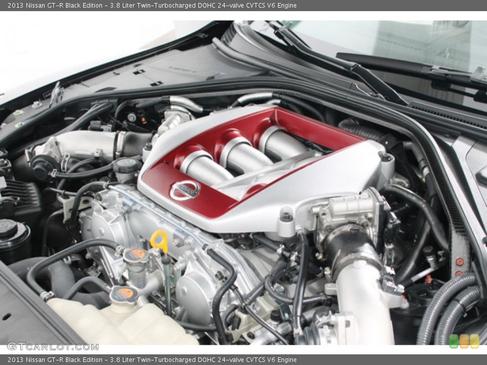 3.8 Liter Twin-Turbocharged DOHC 24-valve CVTCS V6 Engine for the 2013 Nissan GT-R #72999010