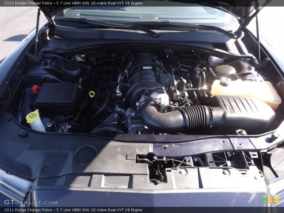 5.7 Liter HEMI OHV 16-Valve Dual VVT V8 2011 Dodge Charger Engine
