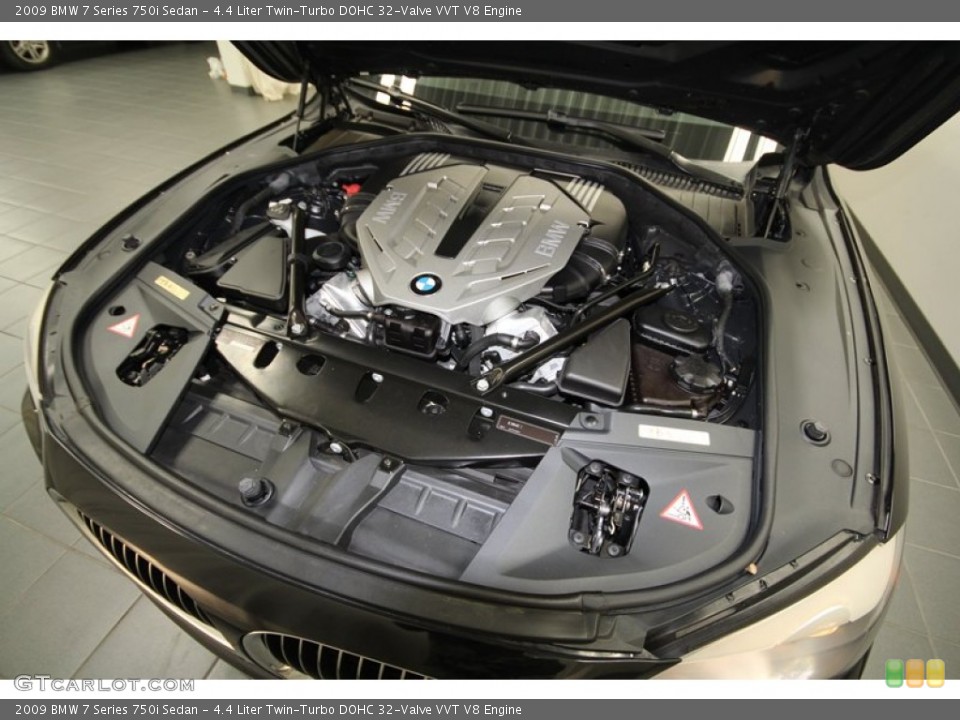 4.4 Liter Twin-Turbo DOHC 32-Valve VVT V8 Engine for the 2009 BMW 7 Series #73338552