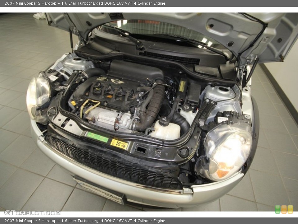 1.6 Liter Turbocharged DOHC 16V VVT 4 Cylinder Engine for the 2007 Mini Cooper #73339989