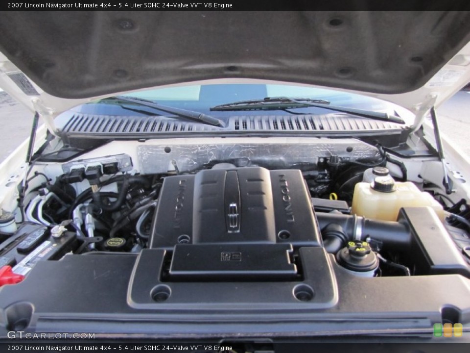 5.4 Liter SOHC 24-Valve VVT V8 Engine for the 2007 Lincoln Navigator #73498689