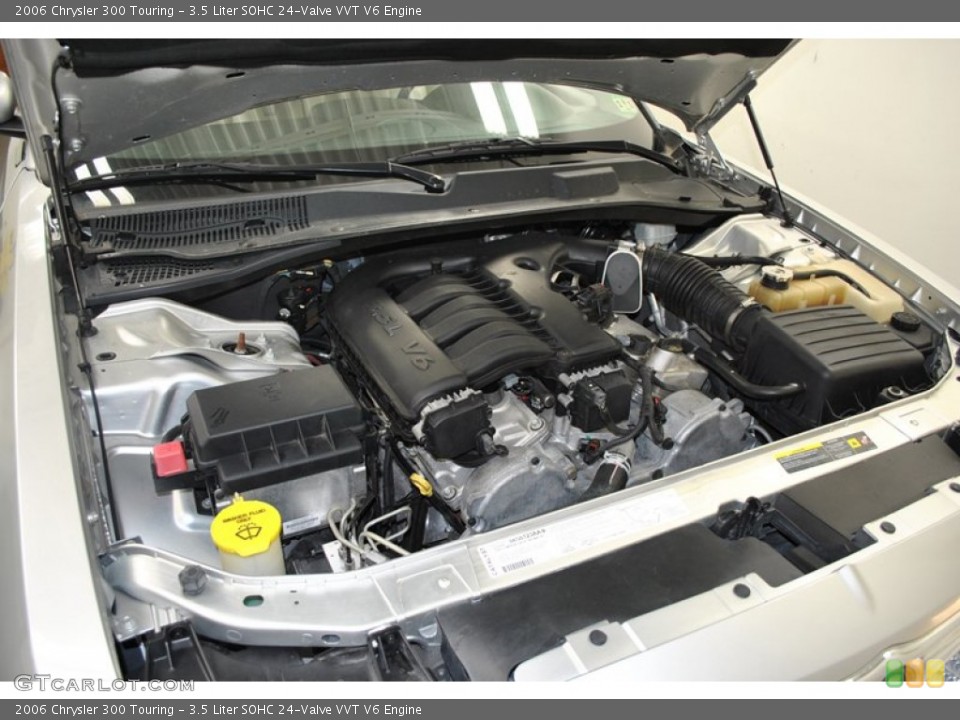 3.5 Liter SOHC 24-Valve VVT V6 Engine for the 2006 Chrysler 300 #73831445