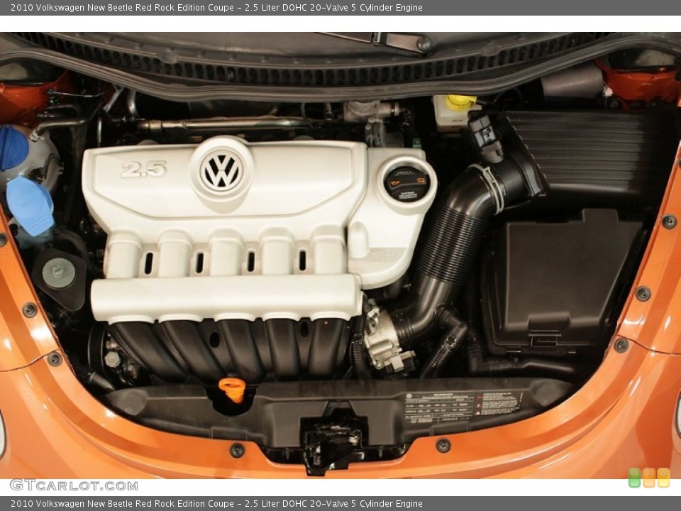 2.5 Liter DOHC 20-Valve 5 Cylinder Engine for the 2010 Volkswagen New Beetle #73906592