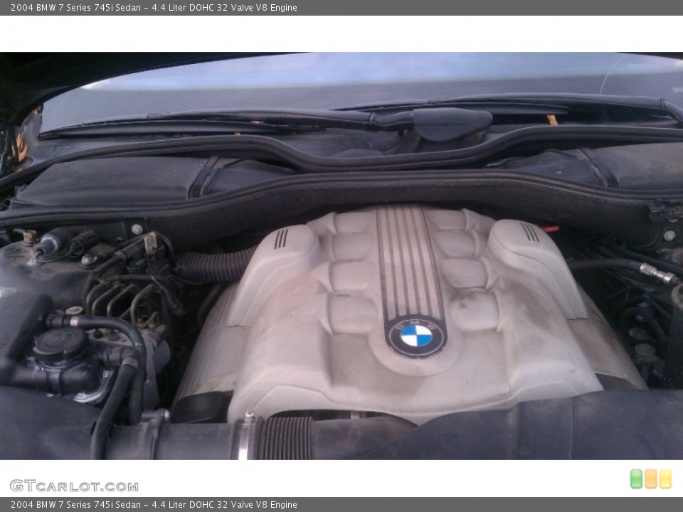 4.4 Liter DOHC 32 Valve V8 Engine for the 2004 BMW 7 Series #74316416