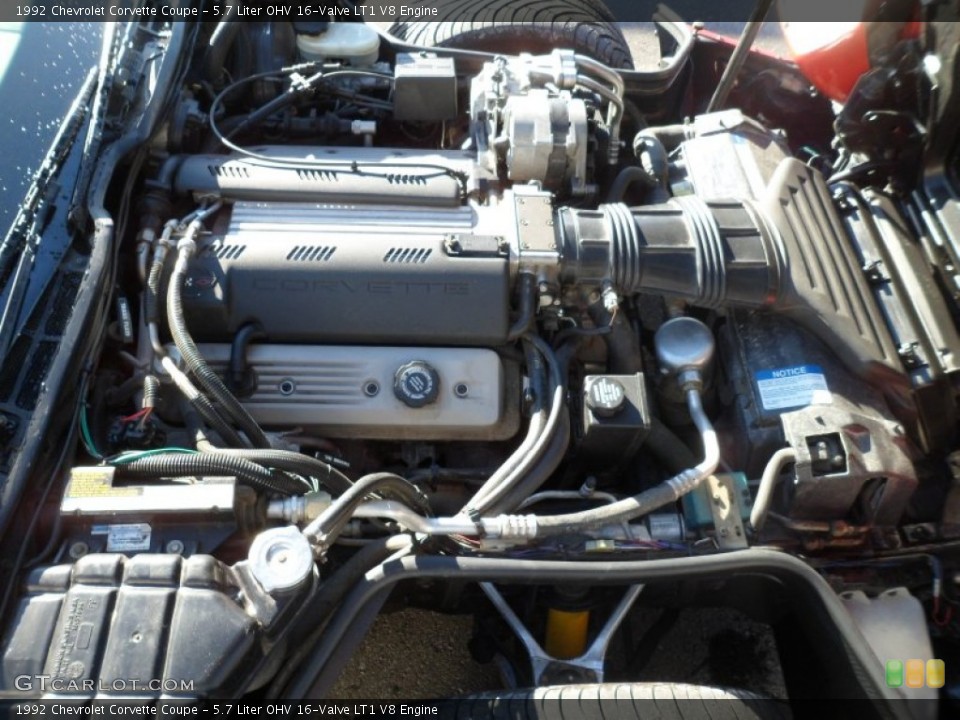 5.7 Liter OHV 16-Valve LT1 V8 Engine for the 1992 Chevrolet Corvette #74394030