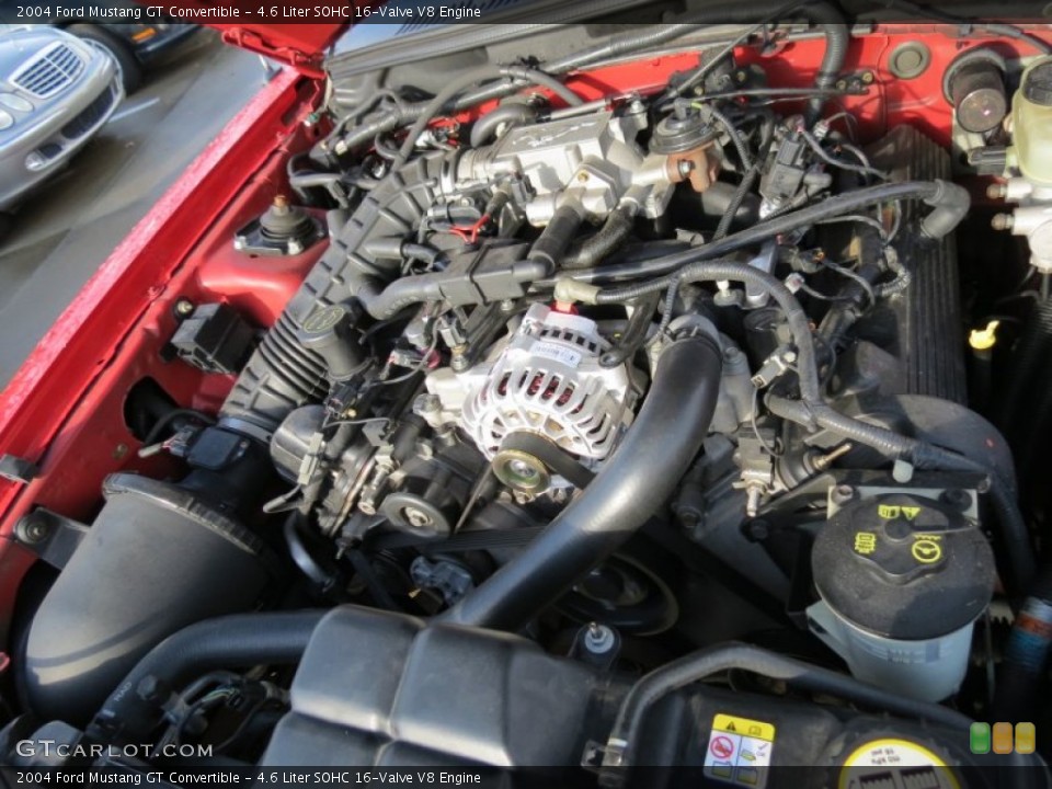 4.6 Liter SOHC 16-Valve V8 2004 Ford Mustang Engine