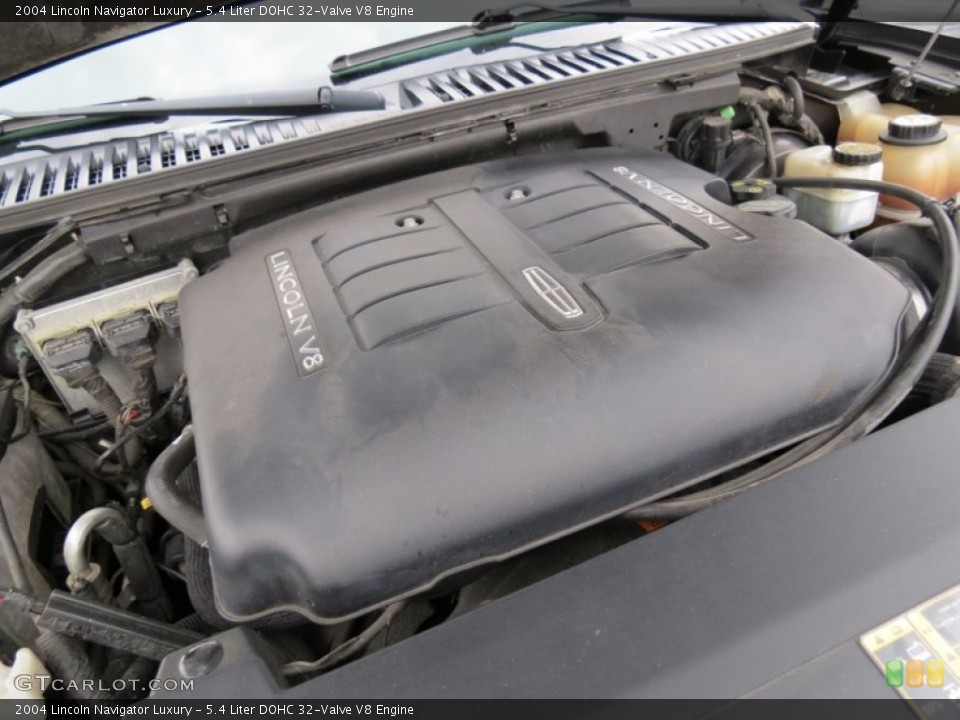 5.4 Liter DOHC 32-Valve V8 Engine for the 2004 Lincoln Navigator #74685832