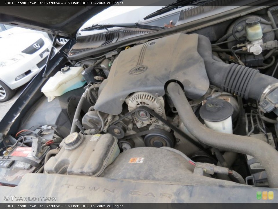 4.6 Liter SOHC 16-Valve V8 Engine for the 2001 Lincoln Town Car #74730394