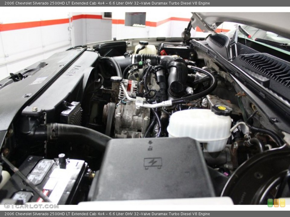 6.6 Liter OHV 32-Valve Duramax Turbo Diesel V8 Engine for the 2006 Chevrolet Silverado 2500HD #75013436