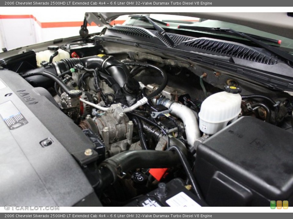 6.6 Liter OHV 32-Valve Duramax Turbo Diesel V8 Engine for the 2006 Chevrolet Silverado 2500HD #75013455