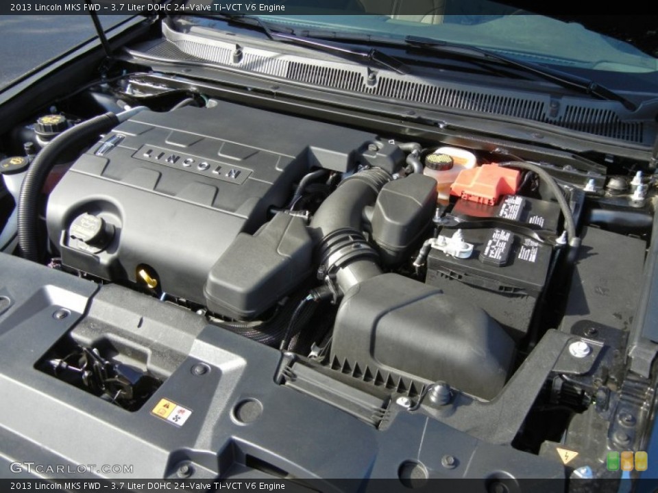 3.7 Liter DOHC 24-Valve Ti-VCT V6 Engine for the 2013 Lincoln MKS #75023298