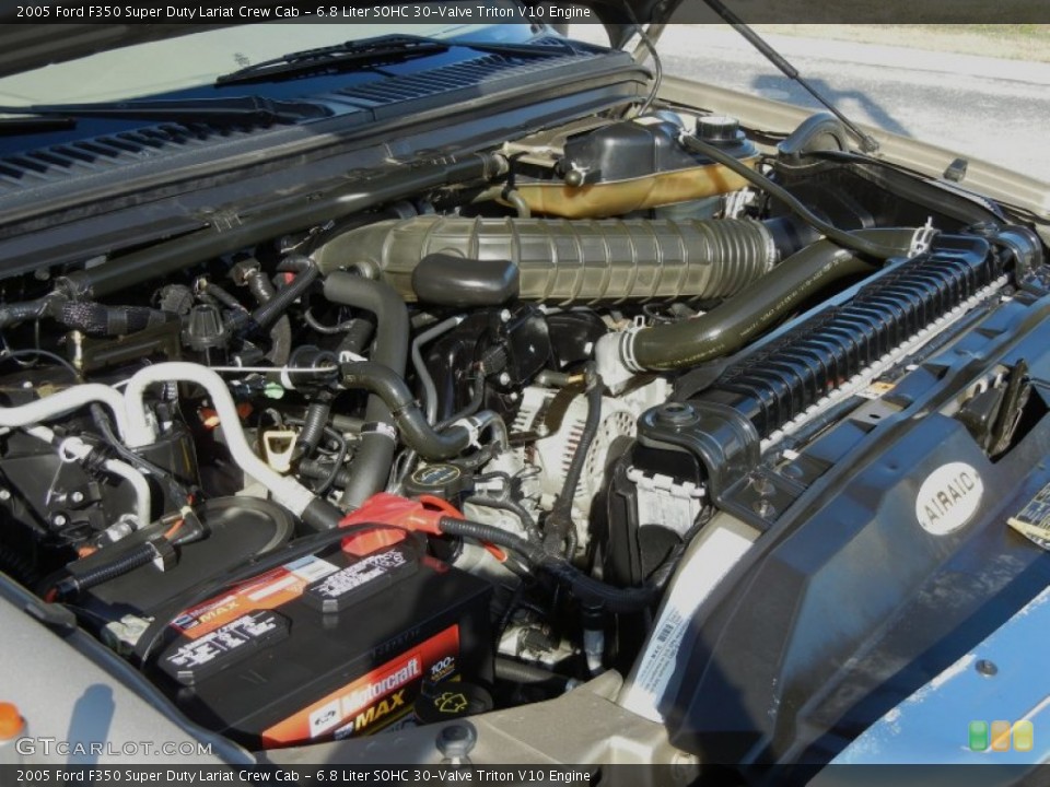 6.8 Liter SOHC 30-Valve Triton V10 Engine for the 2005 Ford F350 Super Duty #75068087