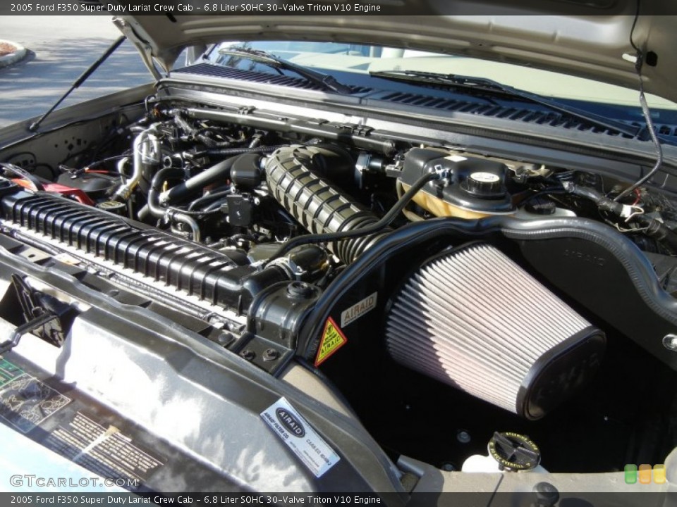 6.8 Liter SOHC 30-Valve Triton V10 Engine for the 2005 Ford F350 Super Duty #75068102