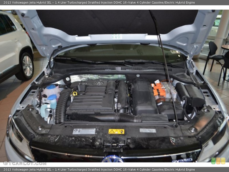 1.4 Liter Turbocharged Stratified Injection DOHC 16-Valve 4 Cylinder Gasoline/Electric Hybrid Engine for the 2013 Volkswagen Jetta #75308148