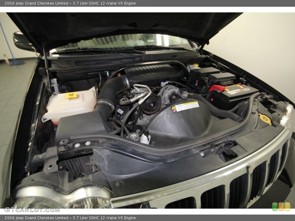 3.7 Liter SOHC 12-Valve V6 Engine for the 2009 Jeep Grand Cherokee #75724722