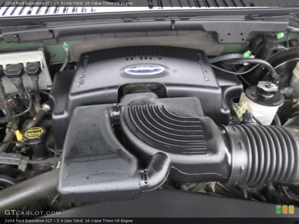 5.4 Liter SOHC 16-Valve Triton V8 Engine for the 2004 Ford Expedition #75775080
