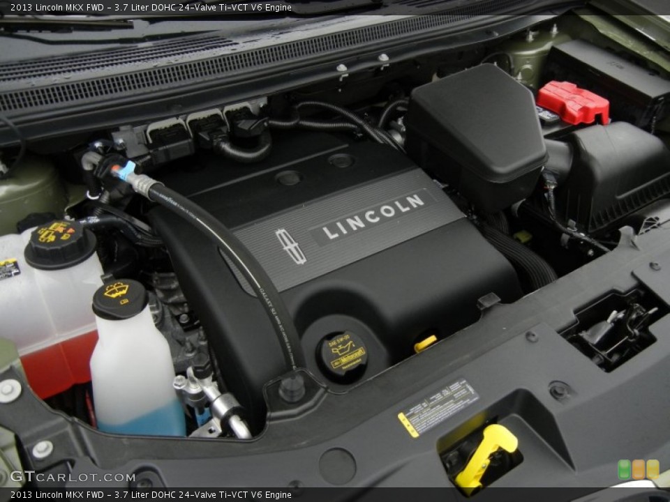 3.7 Liter DOHC 24-Valve Ti-VCT V6 Engine for the 2013 Lincoln MKX #76064406