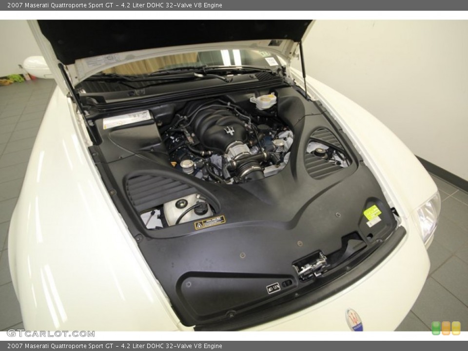 4.2 Liter DOHC 32-Valve V8 Engine for the 2007 Maserati Quattroporte #76192855