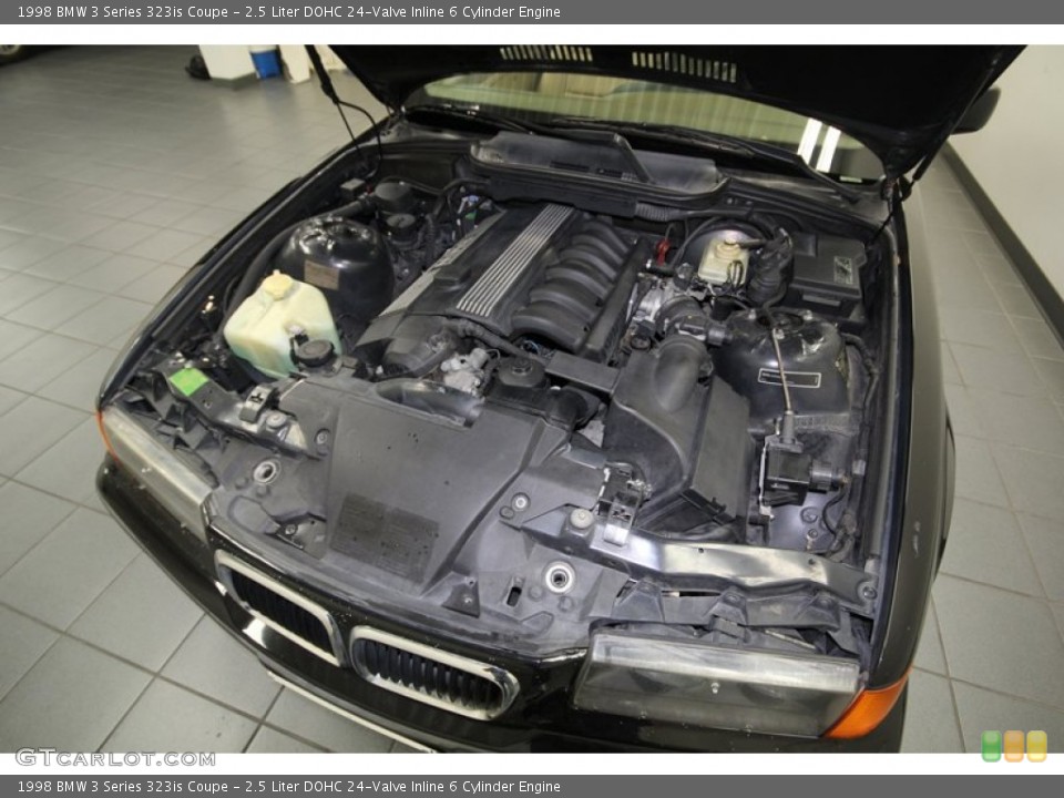 2.5 Liter DOHC 24-Valve Inline 6 Cylinder Engine for the 1998 BMW 3 Series #76266977