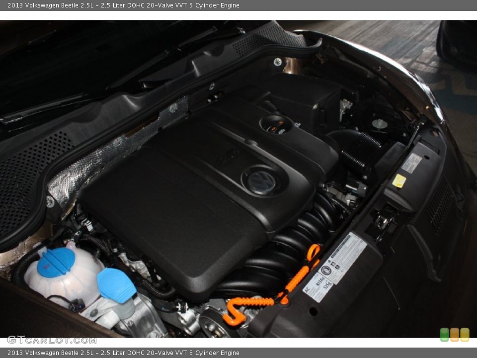 2.5 Liter DOHC 20-Valve VVT 5 Cylinder Engine for the 2013 Volkswagen Beetle #76301856