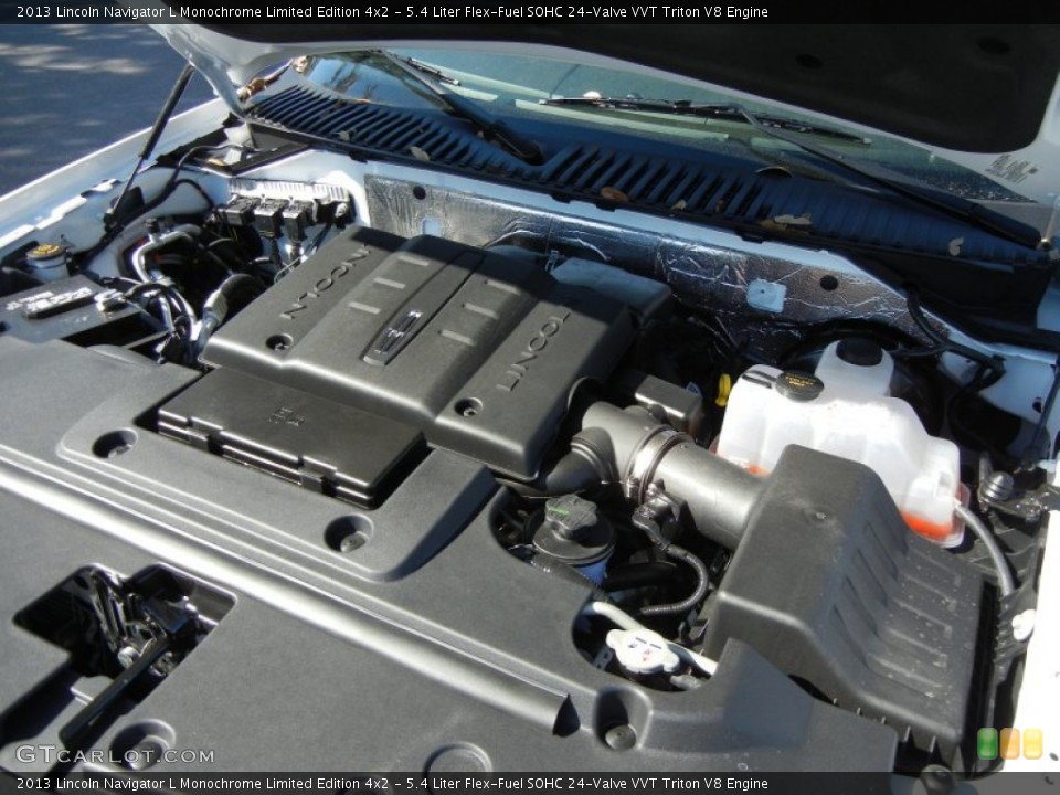 5.4 Liter Flex-Fuel SOHC 24-Valve VVT Triton V8 Engine for the 2013 Lincoln Navigator #76820322
