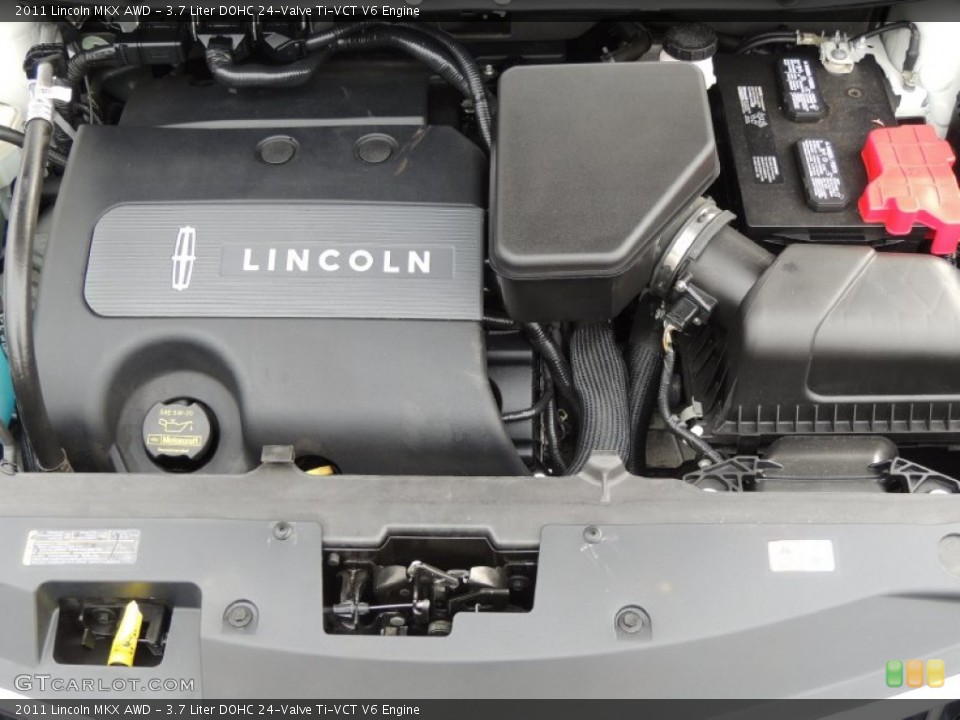 3.7 Liter DOHC 24-Valve Ti-VCT V6 Engine for the 2011 Lincoln MKX #76934986