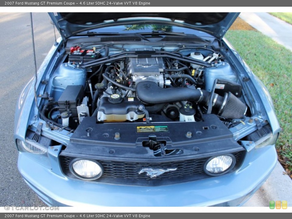 4.6 Liter SOHC 24-Valve VVT V8 Engine for the 2007 Ford Mustang #76954513
