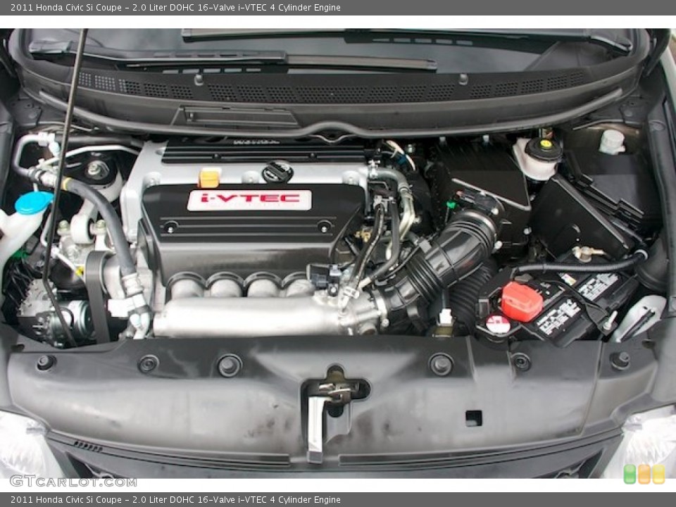 2.0 Liter DOHC 16-Valve i-VTEC 4 Cylinder 2011 Honda Civic Engine
